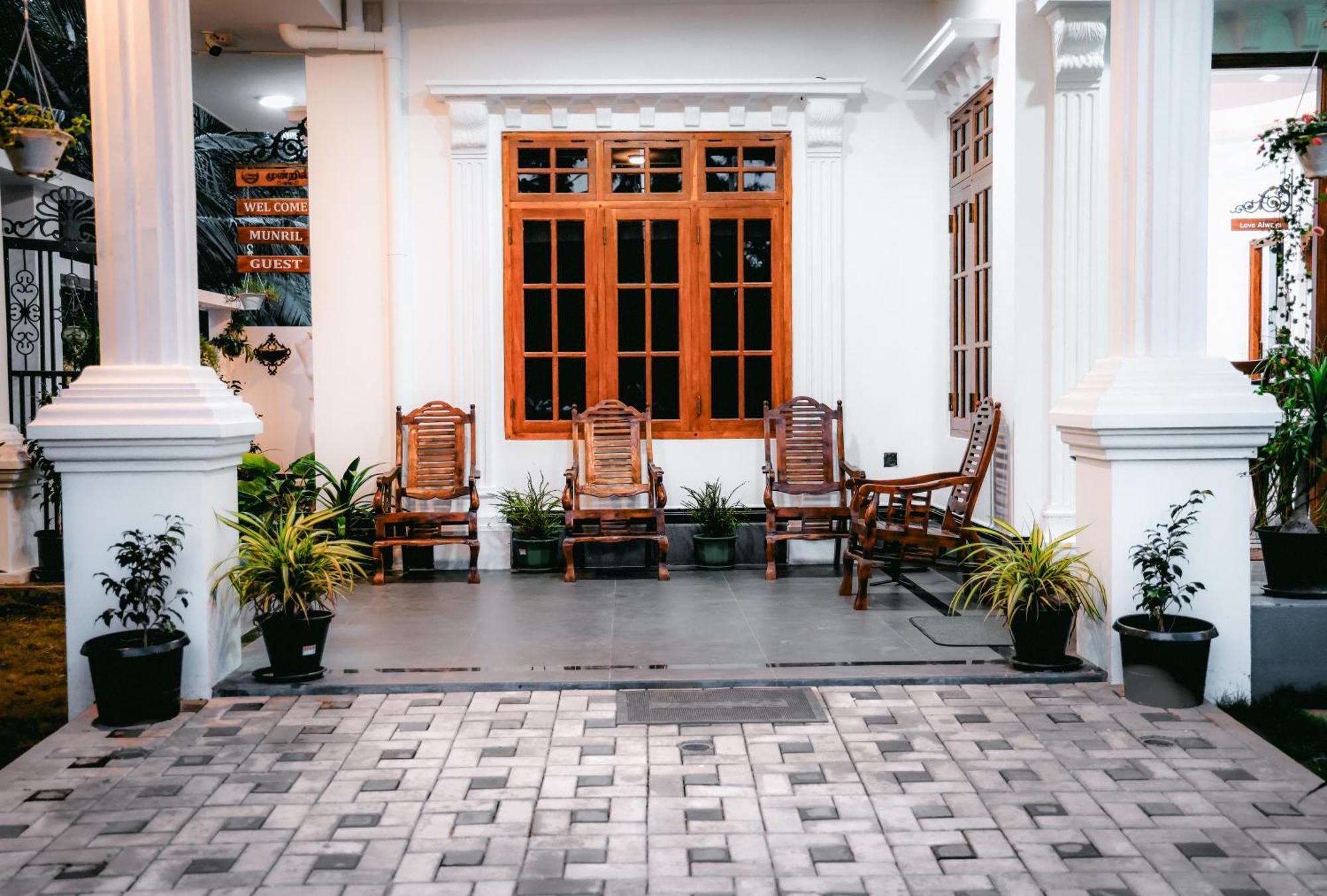 Munril Guest Apartment Jaffna Exterior photo