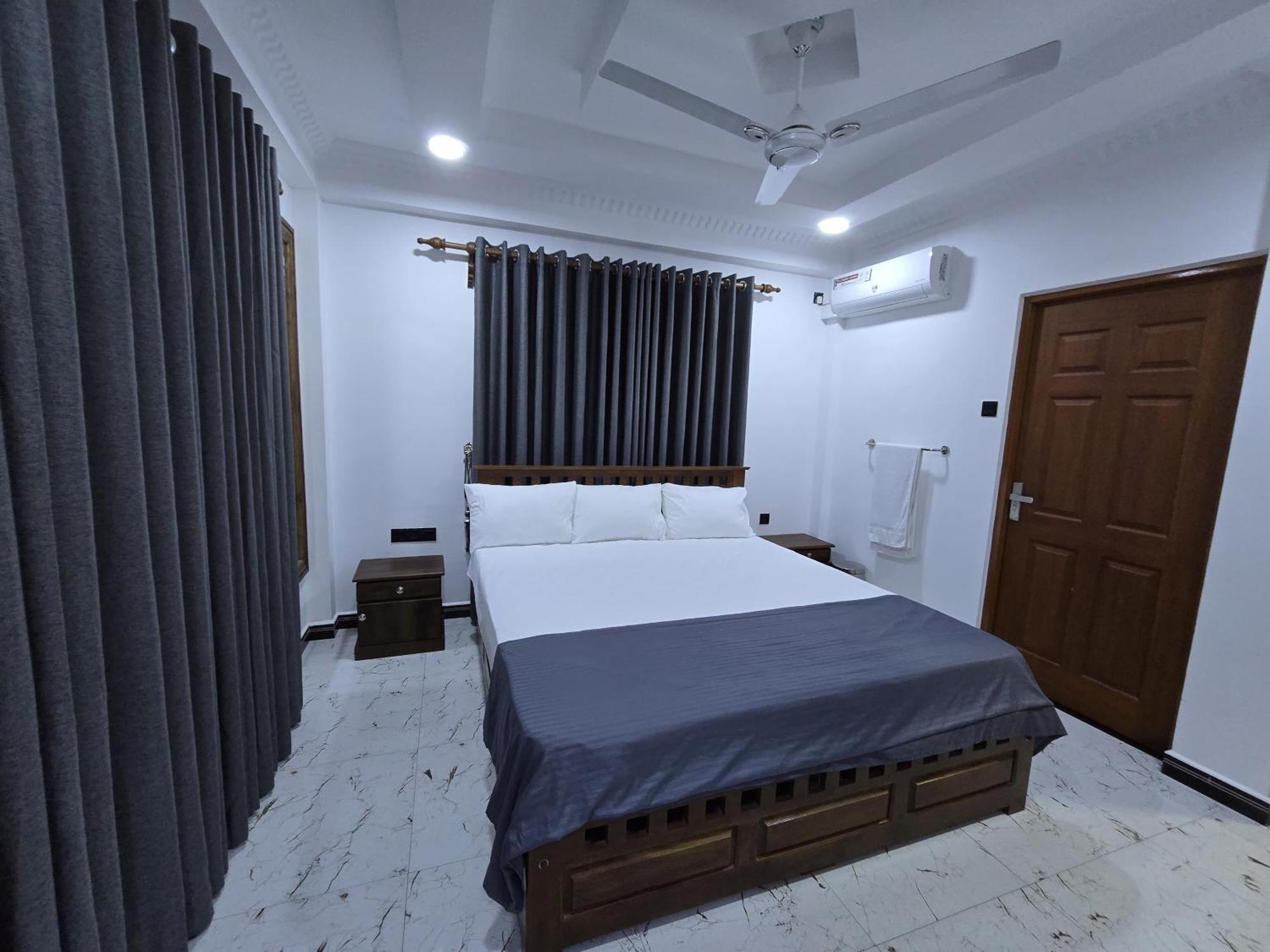 Munril Guest Apartment Jaffna Exterior photo